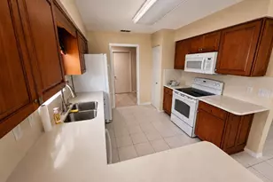 3526 Innisbrook Dr, Lakeland, FL 33810 - Photo 9