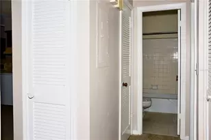 1920 E Edgewood Dr, Lakeland, FL 33803 - Photo 17