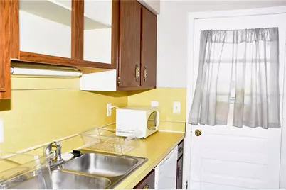 1920 E Edgewood Drive #A8, Lakeland, FL 33803 - Photo 9