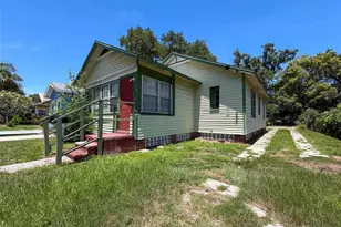 2436 10th St S, Saint Petersburg, FL 33705 - Photo 3