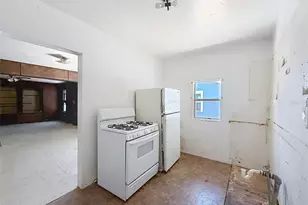 2436 10th St S, Saint Petersburg, FL 33705 - Photo 25