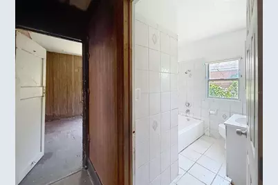 2436 10th Street S, Saint Petersburg, FL 33705 - Photo 21