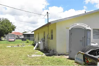 907 Pine Street, Immokalee, FL 34142 - Photo 23