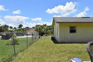 907 Pine St, Immokalee, FL 34142 - Photo 27