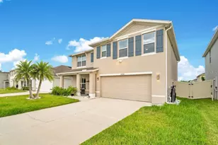 35704 Doveland Dr, Zephyrhills, FL 33541 - Photo 1