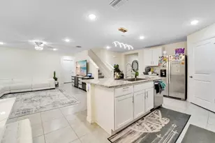35704 Doveland Dr, Zephyrhills, FL 33541 - Photo 13