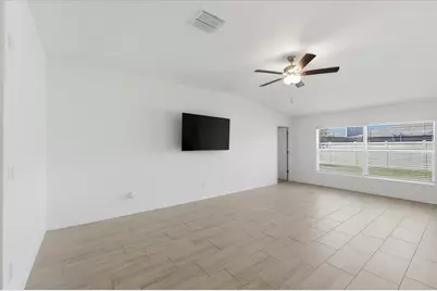 35029 Brackett Bend, Zephyrhills, FL 33541 - Photo 17
