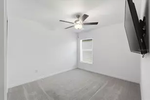 35029 Brackett Bnd, Zephyrhills, FL 33541 - Photo 27
