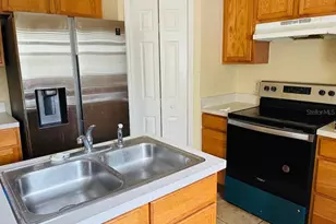8158 Settlers Creek Cir, Lakeland, FL 33810 - Photo 5