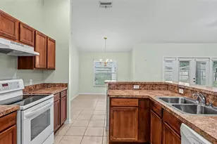 265 Majestic Gardens Ln, Winter Haven, FL 33880 - Photo 3