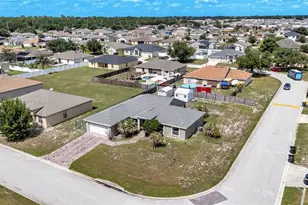 265 Majestic Gardens Ln, Winter Haven, FL 33880 - Photo 25