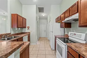 265 Majestic Gardens Ln, Winter Haven, FL 33880 - Photo 5