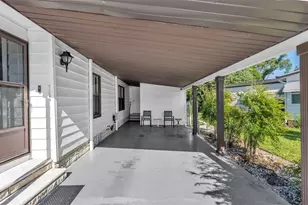 4959 Colonnades Cir W, Lakeland, FL 33811 - Photo 5