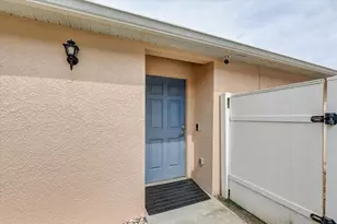 30257 Birdhouse Dr, Wesley Chapel, FL 33545 - Photo 3