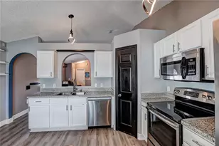 30257 Birdhouse Dr, Wesley Chapel, FL 33545 - Photo 13