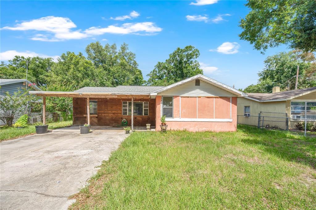 124 Center St - 124 Center St, Winter Haven, FL 33880 Luxury Property | Jose Angel Pina