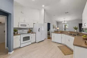 8202 Westmont Terrace Dr, Lakeland, FL 33810 - Photo 47