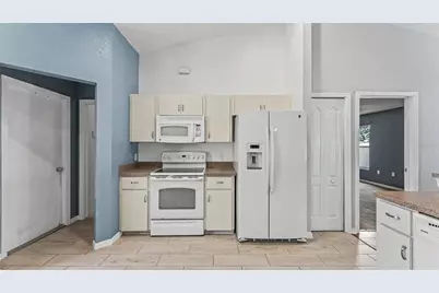 8202 Westmont Terrace Drive, Lakeland, FL 33810 - Photo 29