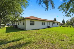 2111 Groveglen Ln S, Lakeland, FL 33813 - Photo 3
