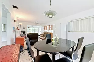 6330 Emerson Ave S, Saint Petersburg, FL 33707 - Photo 7