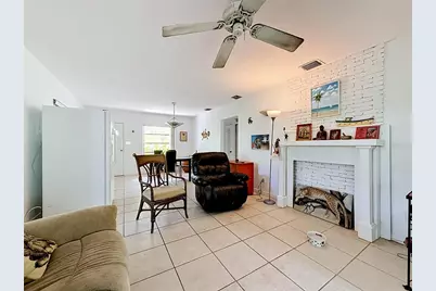 6330 Emerson Avenue S, Saint Petersburg, FL 33707 - Photo 11
