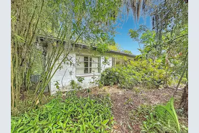 6330 Emerson Avenue S, Saint Petersburg, FL 33707 - Photo 3