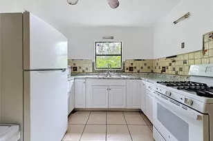 6330 Emerson Ave S, Saint Petersburg, FL 33707 - Photo 13