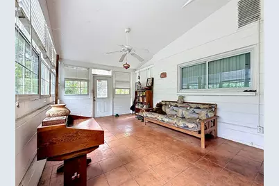 6330 Emerson Avenue S, Saint Petersburg, FL 33707 - Photo 31