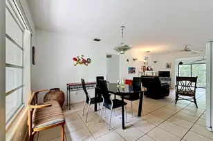 6330 Emerson Ave S, Saint Petersburg, FL 33707 - Photo 5