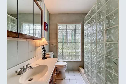 6330 Emerson Avenue S, Saint Petersburg, FL 33707 - Photo 25