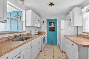 3570 Harbor Blvd, Port Charlotte, FL 33952 - Photo 11