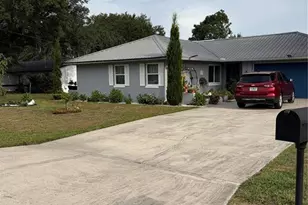 4119 Sunny Land Dr, Lakeland, FL 33813 - Photo 3