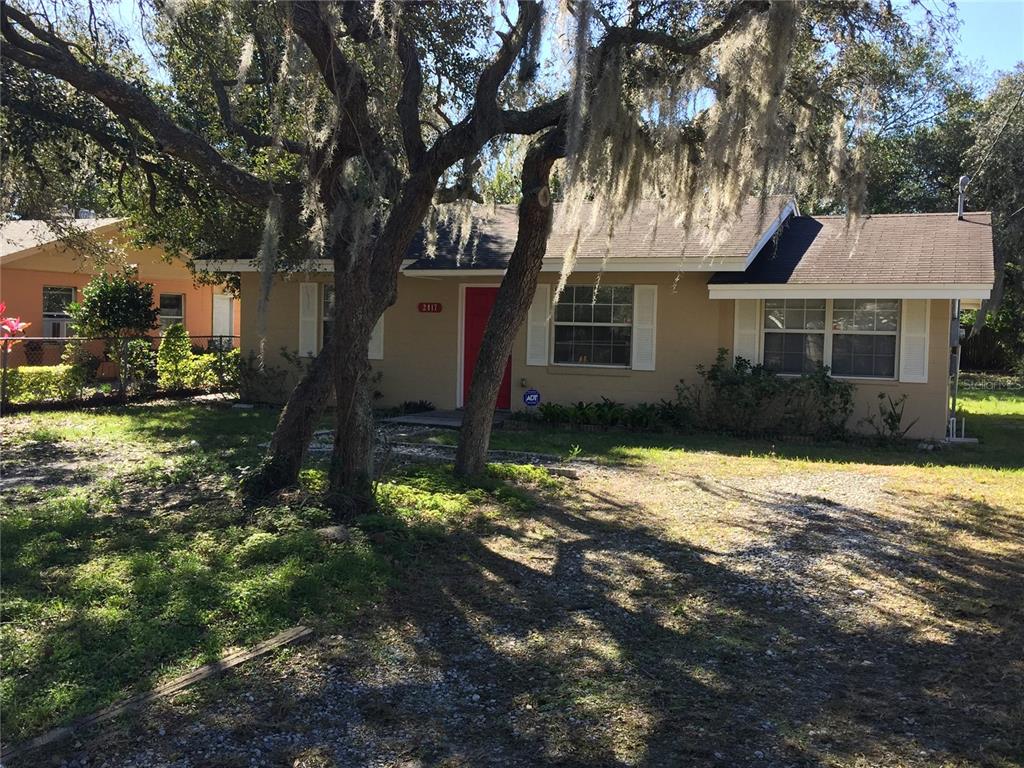 2417 Golfview St - 2417 Golfview St, Lakeland, FL 33801 Luxury Property | Jose Angel Pina