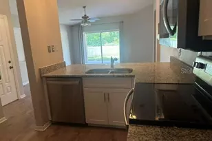 515 Scarlet Maple Ct, Plant City, FL 33563 - Photo 3
