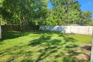 1040 Ruby St, Lakeland, FL 33815 - Photo 9