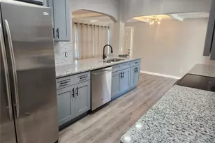 1040 Ruby St, Lakeland, FL 33815 - Photo 3
