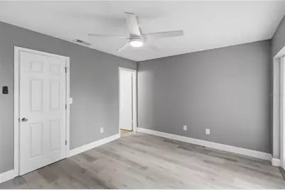 4626 Eastwind Drive, Plant City, FL 33566 - Photo 11