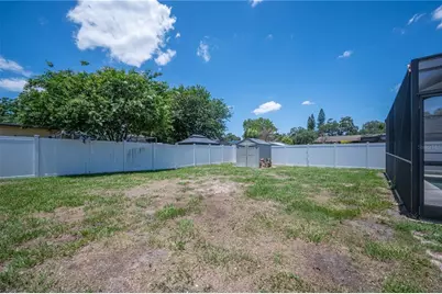 528 S Larry Circle, Brandon, FL 33511 - Photo 37