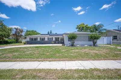 528 S Larry Circle, Brandon, FL 33511 - Photo 1