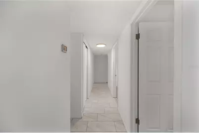 528 S Larry Circle, Brandon, FL 33511 - Photo 19