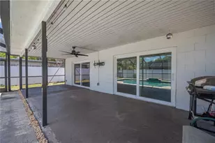 528 S Larry Cir, Brandon, FL 33511 - Photo 33