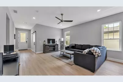 1221 King Avenue, Lakeland, FL 33803 - Photo 9