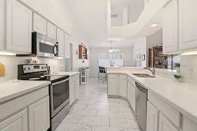 7362 Beaumont Drive, Lakeland, FL 33810 - Photo 5