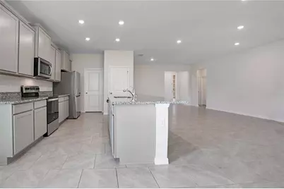 3504 Crescent Peak Way, Plant City, FL 33565 - Photo 11