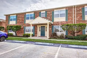 1920 E Edgewood Dr, Lakeland, FL 33803 - Photo 1