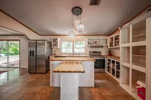 2202 D R Bryant Rd, Lakeland, FL 33810 - Photo 9