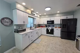 2258 Silver Re Dr, Lakeland, FL 33810 - Photo 11
