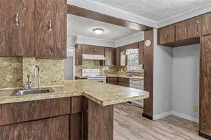 5353 7th St SE, Lakeland, FL 33812 - Photo 11