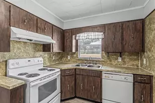 5353 7th St SE, Lakeland, FL 33812 - Photo 9