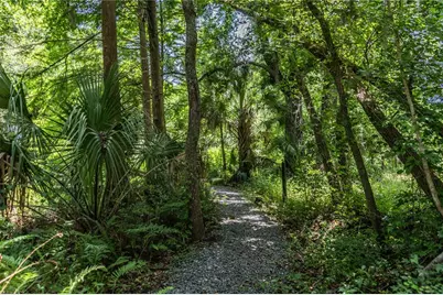 7375 Millbrook Oaks Dr, Lakeland, FL 33813 - Photo 17